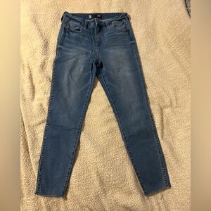 KUT straight leg stretchy jeans